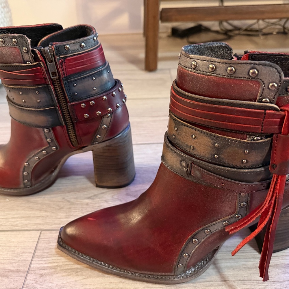 Freebird by Steven Red and Brown Leather Ankle Boots - Picture 2 of 16